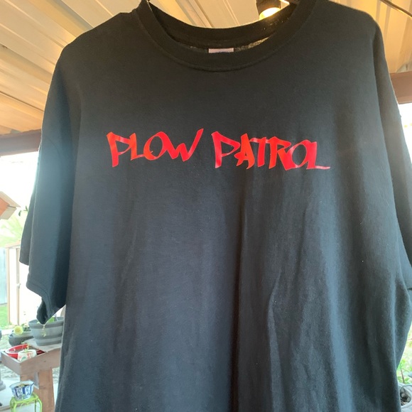 Vintage Gildan Shirt - Picture 2 of 4